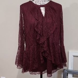 Issac Mizrahi Live Elegant Burgandy Lace Top with keyhole front and back.  SZ 14